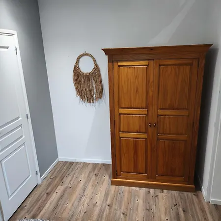 Budget Avec Parking Au Centre-ville *